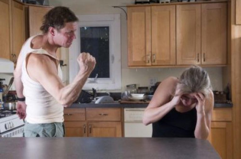 Stop domácímu násilí