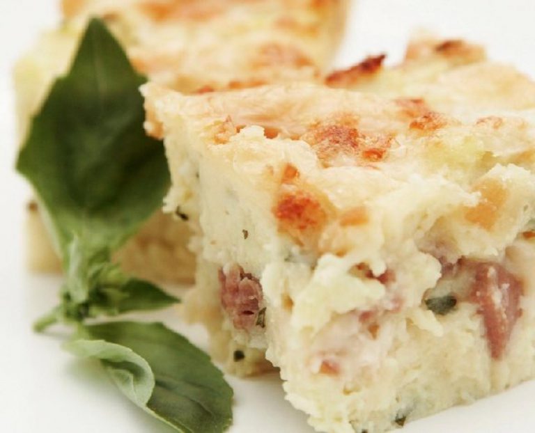 Krkonošský bramborový koláč s jablky Krkonošský bramborový koláč s jablky