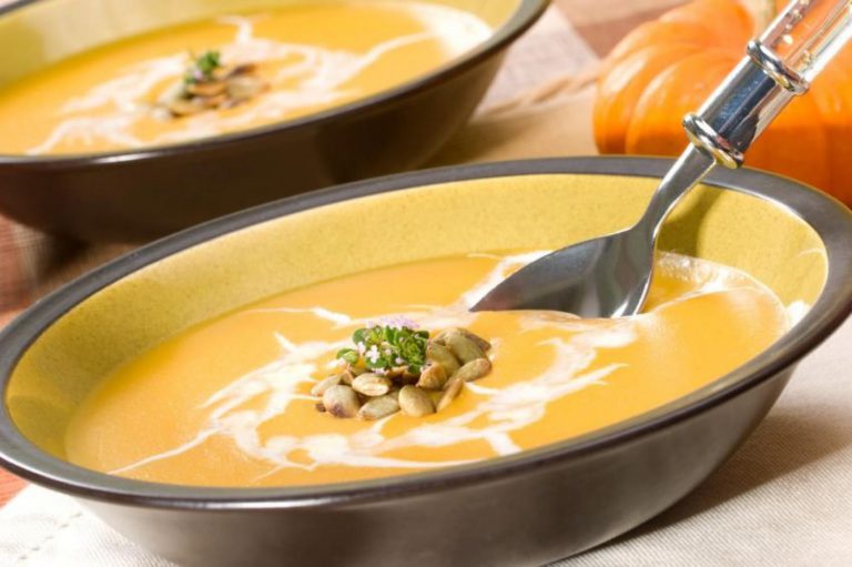Dýňová polévka se zázvorem Dýňová polévka se zázvorem