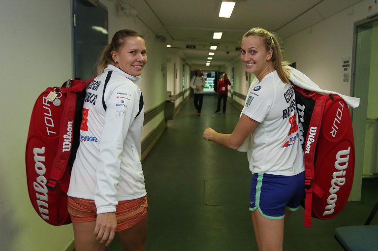 Jak vybrat tenisovou školu: jak v dětství trénovaly Petra Kvitová a Lucie Hradecká Jak vybrat tenisovou školu: jak trénovaly Petra Kvitová a Lucie Hradecká