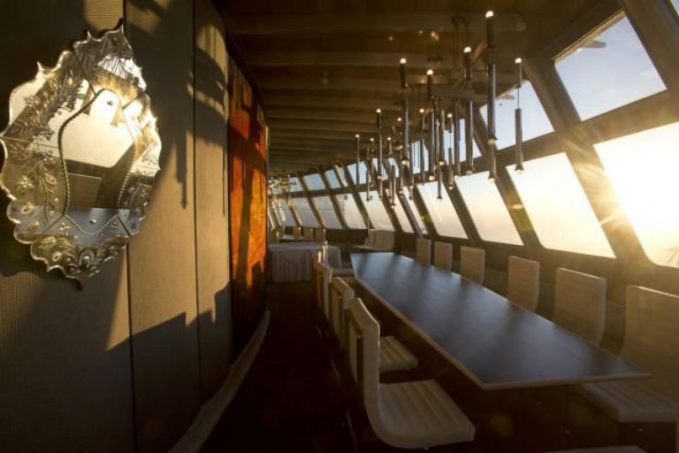 Crowdfunding a horský hotel Ještěd: co mají společného?