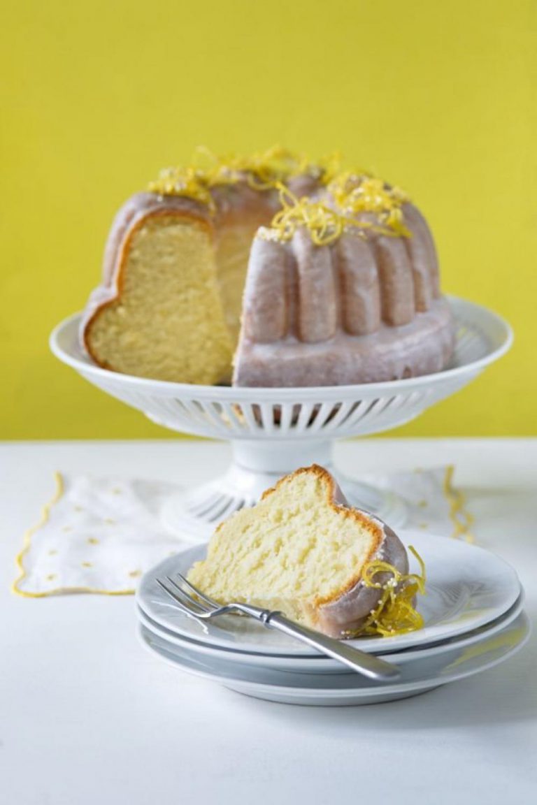 Svěží jogurtovo-citrónová bábovka