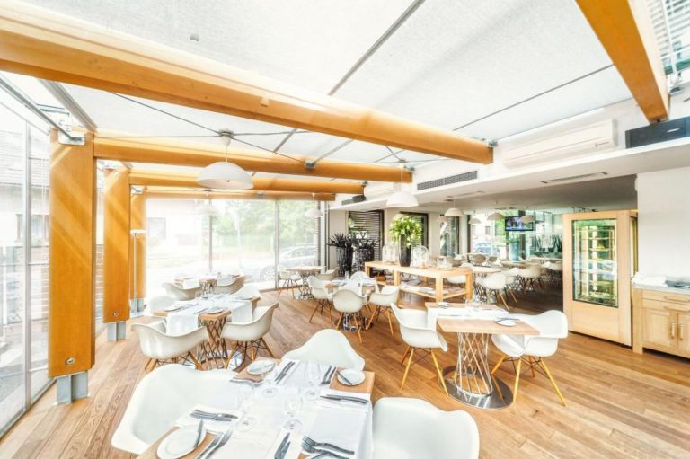 Jak na velikonoční menu bez práce?  Objednejte si ho ze Sokolovny Průhonice