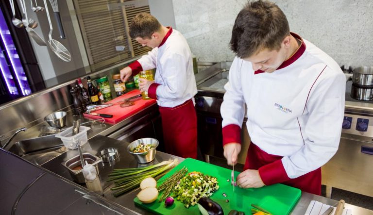 Letní grilování v Sokolovně Průhonice