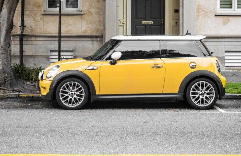 Auto z druhé ruky: prověřte si auto i prodejce Auto z druhé ruky: prověřte si auto i prodejce