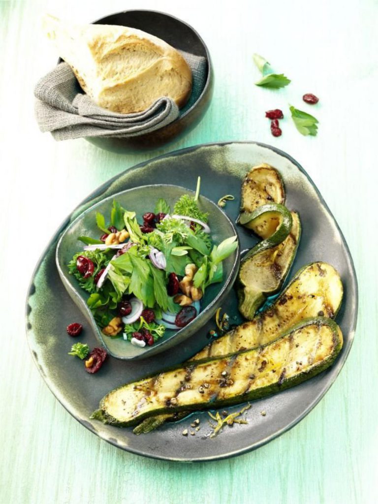 Grilované cukety a petrželový salát