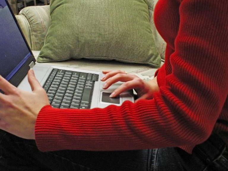 Mobilní kancelář bez elektrické „štávy“ je úplně k ničemu