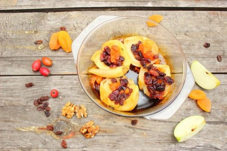 Plněná pečená jablka Plněná pečená jablka