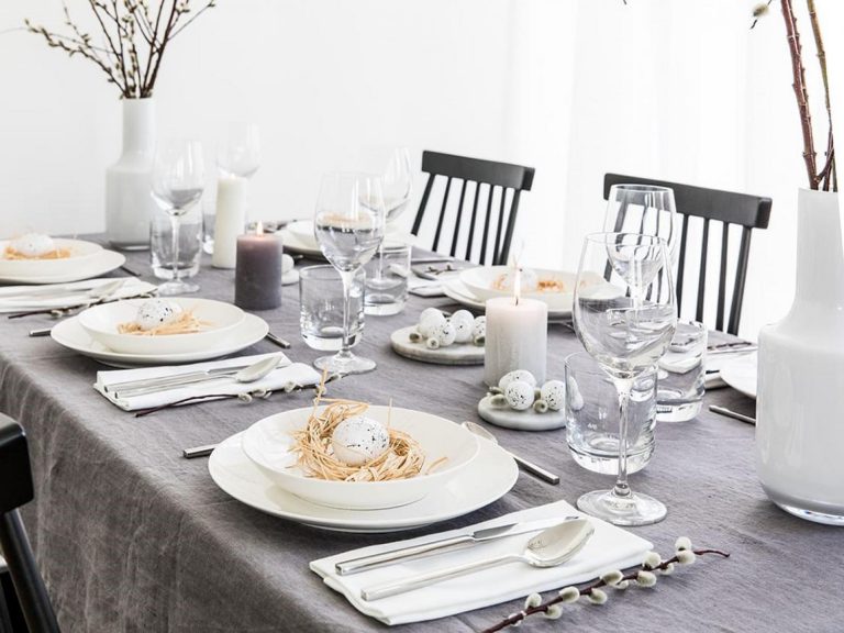 Jak prostřít velikonoční stůl: aranžmá v minimalistickém duchu Jak prostřít velikonoční stůl: aranžmá v minimalistickém duchu
