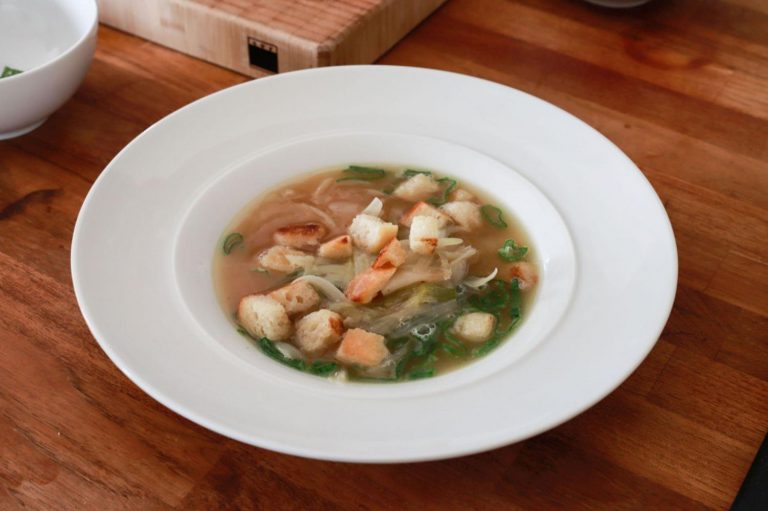 Kluci v akci: Cibulová polévka