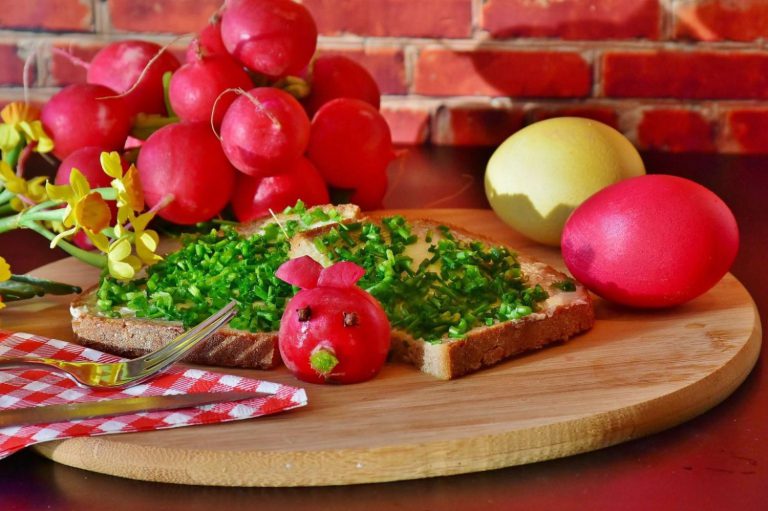 Sezónní potraviny na jaře: ředkvičky i chřest skvěle doplní vlákninu i vitamíny
