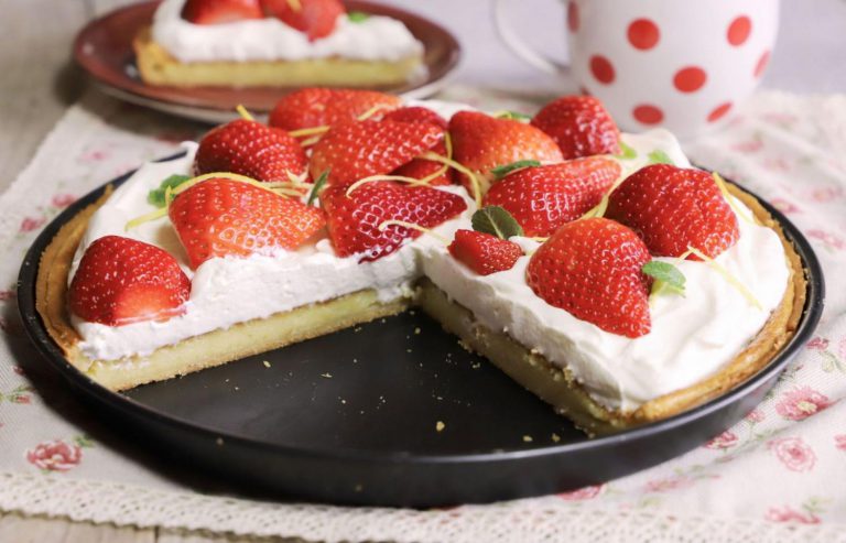 Citrónový koláč s jahodami Citrónový koláč s jahodami