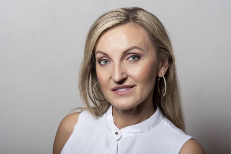 Svěží líčení na konci léta: Podtrhněte své opálení Svěží líčení na konci léta: Podtrhněte své opálení