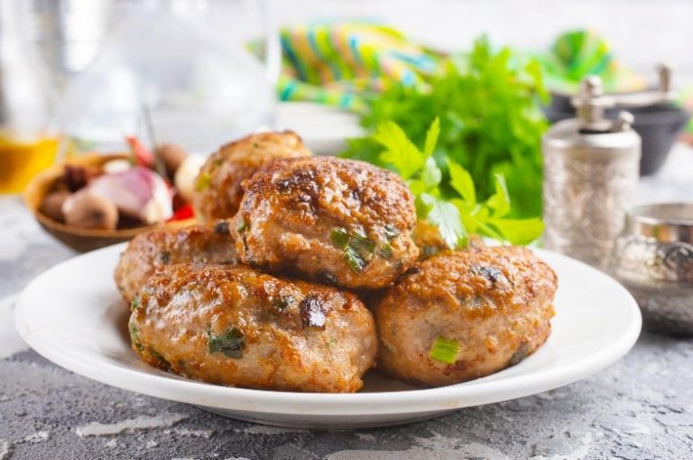 Křehké kuřecí karbanátky Křehké kuřecí karbanátky