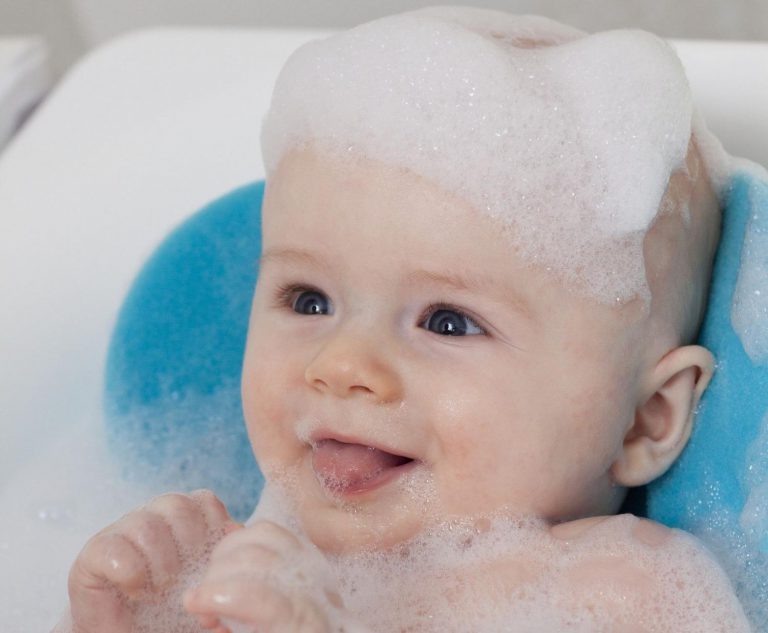 Správné mytí dětských vlásků