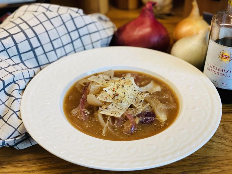 Cibulačka s parmazánem Cibulačka s parmazánem