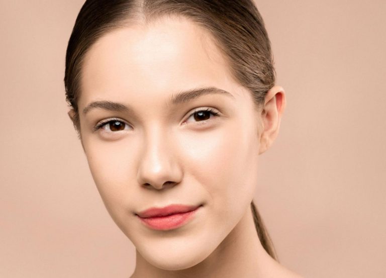 StriVectin: duo liftingových tvarujících krémů  na obličej a krk Rozjasněte citlivé oční okolí