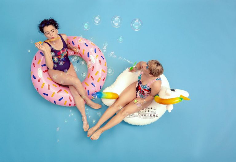 Módní trendy: Jak vybrat plavky vhodné pro vaši postavu