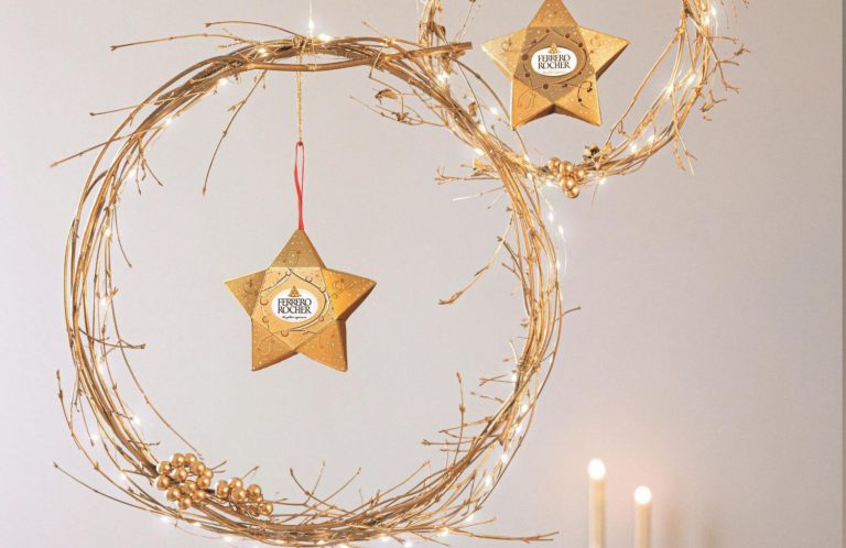 Vykouzlete vánoční dekorace s pralinkami Ferrero