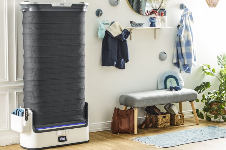 Redakční testování: samožehlící skříň Tefal Care For You Redakční testování: samožehlící skříň Tefal Care For You