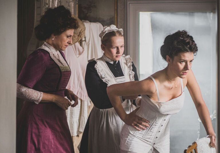 Filmová premiéra: Služka