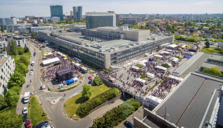 Česká televize oslaví 70 let: nabídne den otevřených dveří i speciální program