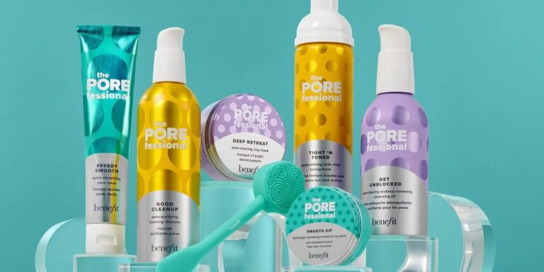 Jak na rozšířené póry a černé tečky: máme pro vás tipy na účinné pomocníky