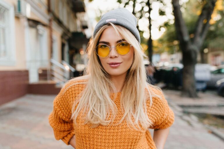 Podzimní nástrahy pro oči: sychravé počasí, brzké stmívání i virózy