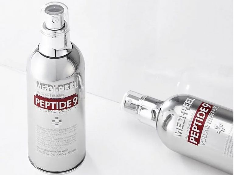 Zmizík na vrásky: Vyhrajte multifunkční esenci plnou peptidů Zmizík na vrásky: Vyhrajte multifunkční esenci plnou peptidů