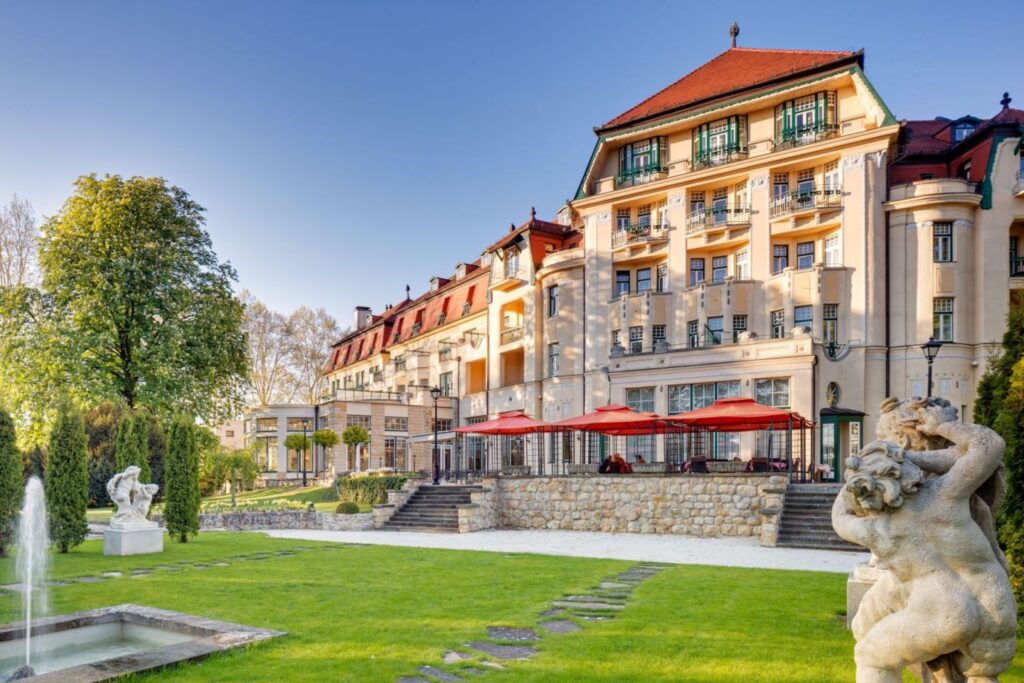 5* hotel Thermia Palace