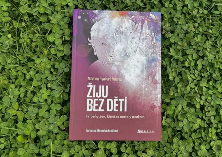 Knižní recenze: Martina Hynková Vrbová – Žiju bez dětí Knižní recenze: Martina Hynková Vrbová - Žiju bez dětí