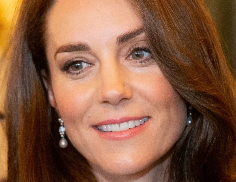 Princezna Kate Middleton snídá jednu potravinu: Snižuje hladinu cholesterolu v krvi a přispívá k prevenci rakoviny Princezna Kate Middleton snídá jednu potravinu: Snižuje hladinu cholesterolu v krvi a přispívá k prevenci rakoviny