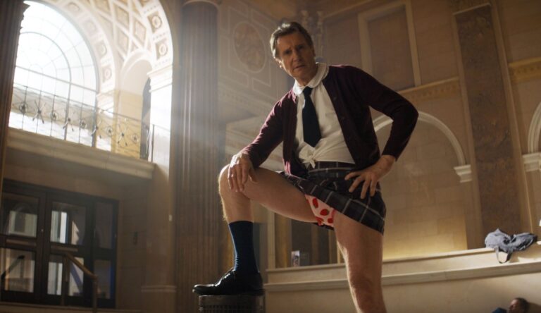 Filmová premiéra: Bláznivá střela Filmová premiéra: Bláznivá střela