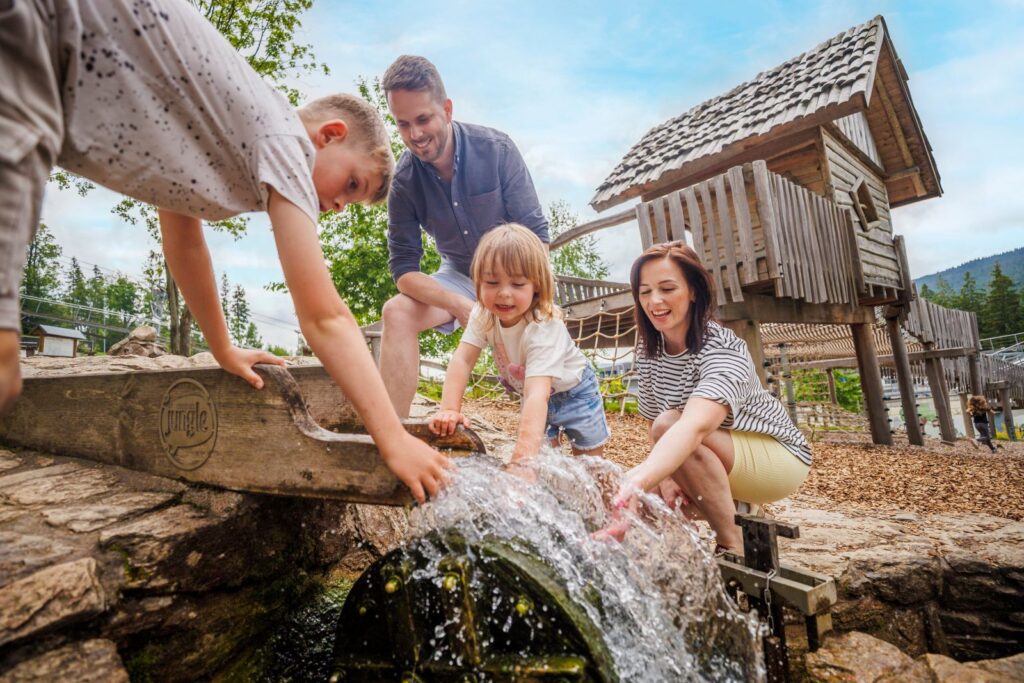 Mamutíkovy zážitkové parky