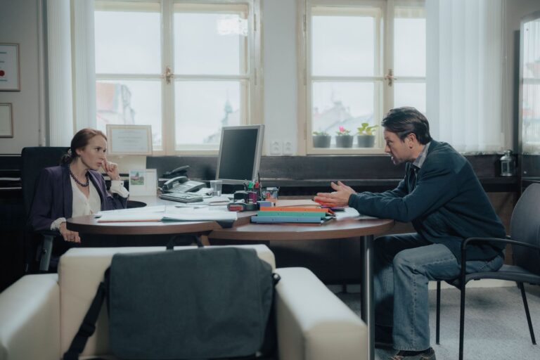 Štěstíčku naproti: seriál inspirovaný korupční kauzou ve fotbale Štěstíčku naproti: seriál inspirovaný korupční kauzou ve fotbale