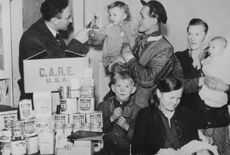 Vzpomínky, které hřejí dodnes: CARE hledá pamětníky poválečných balíků pomoci