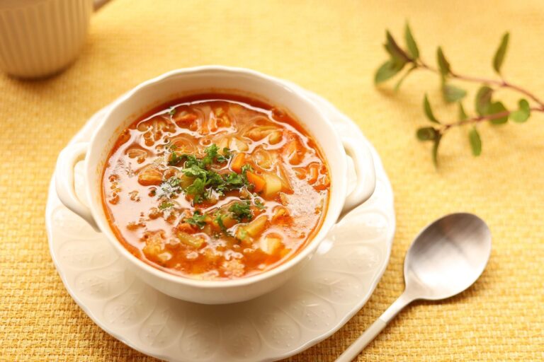 Polévka minestrone: sardinské tajemství dlouhověkosti z Modrých zón