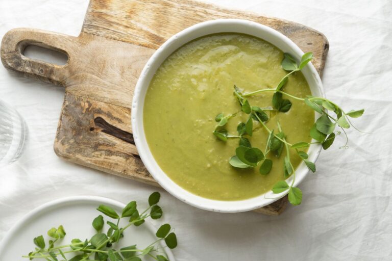 Detoxikační polévka: pomůže restartovat tělo a načerpat energii